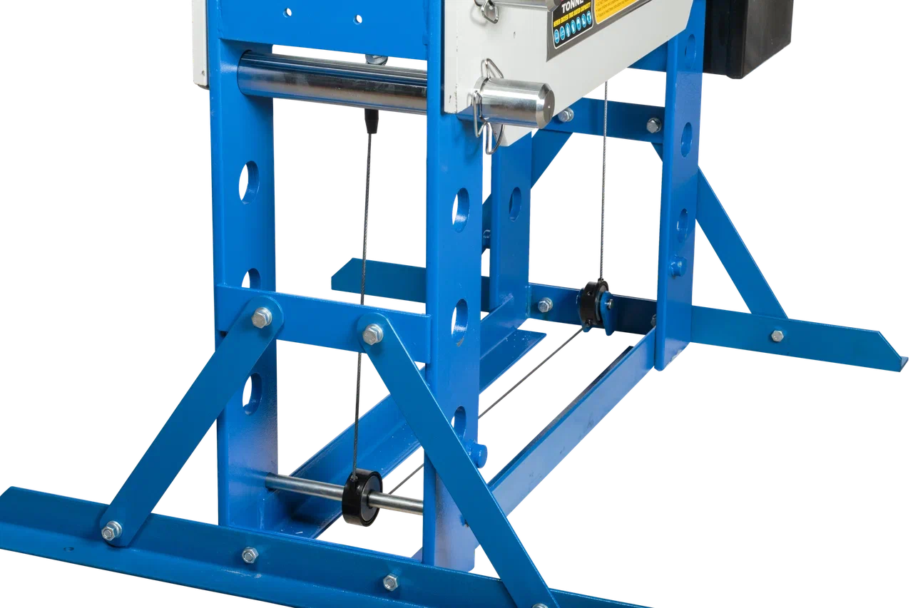 Пресс электрогидравлический, 100 т